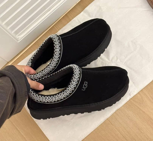 UGG Taz